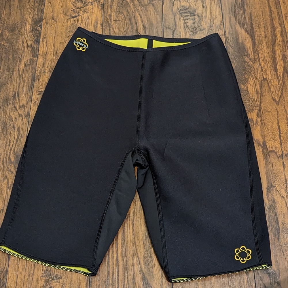 NEW Zaggora Hot Pants XL weights exercise